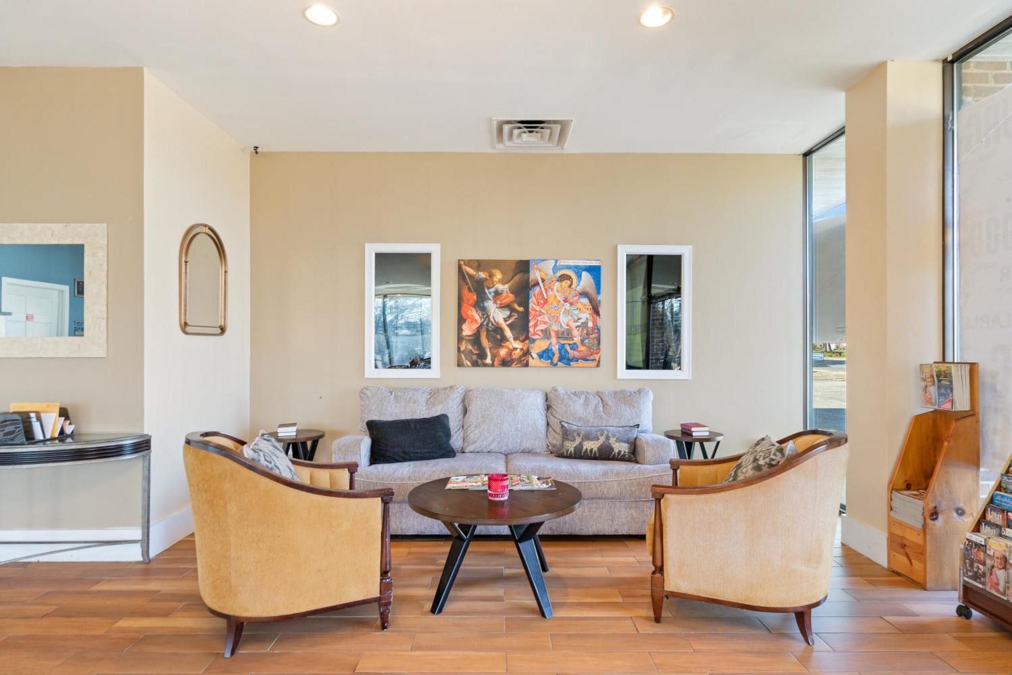 Williamsburg Suites Екстер'єр фото